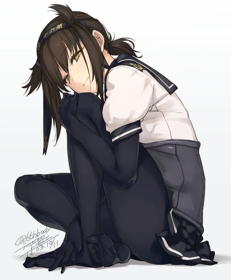 1girl artist_name black_gloves black_pantyhose brown_eyes brown_hair dated feet from_side full_body gloves hachimaki hair_flaps hairband hand_on_own_knee headband looking_at_viewer no_shoes pantyhose pleated_skirt ponytail school_uniform serafuku shadow simple_background sitting skirt sleeve_cuffs smile solo twitter_username white_background rokuwata_tomoe kantai_collection hatsuzuki__kancolle